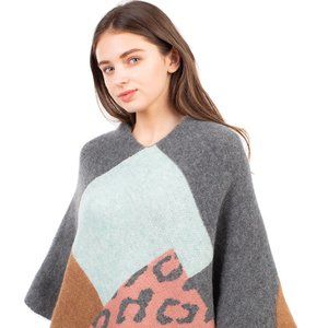 Gray Soft Texture Leopard Poncho